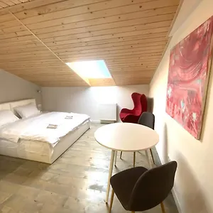 https://apartamenti-u-lvovi-na-vulici-lesi-ukrainki-19-13.hotelslviv.net